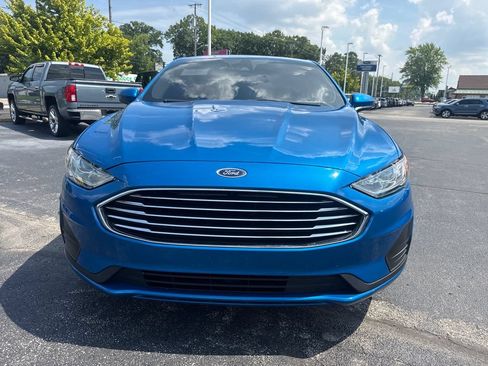 Used 2019 Ford Fusion SE AWD/4WD image 3