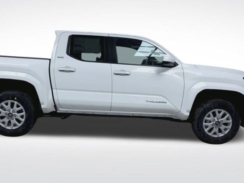 New 2026 Toyota Tacoma SR5 image 9
