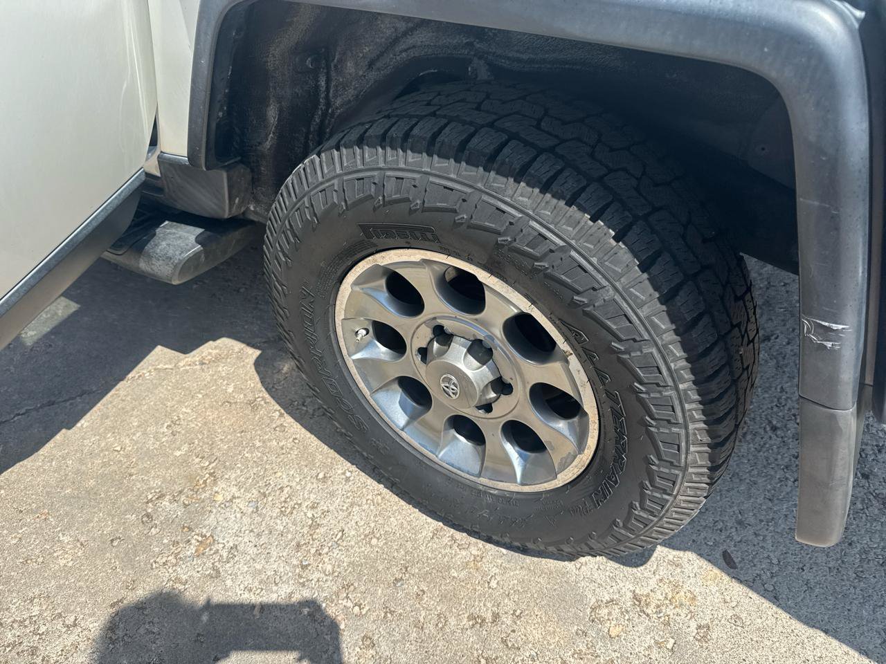 Used 2012 Toyota FJ Cruiser 2WD w/ Convenience Pkg image 40