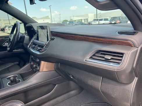 Used 2023 Chevrolet Tahoe High Country w/ Advanced Technology Package AWD/4WD image 32