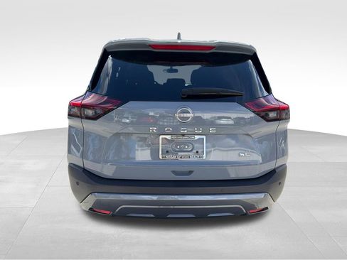 Used 2023 Nissan Rogue SL w/ SL Premium Package image 7