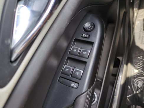 Used 2015 Cadillac SRX Luxury w/ Trailering Package AWD/4WD image 21