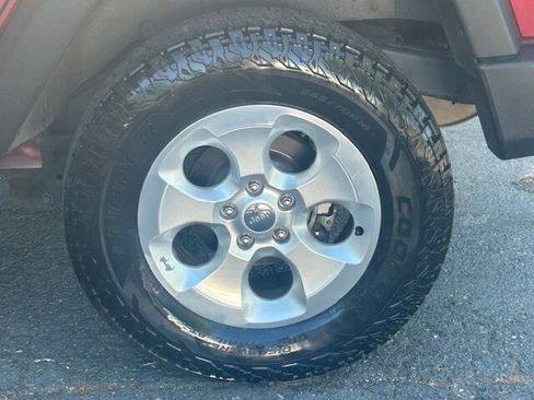 Used 2013 Jeep Wrangler Unlimited Sport AWD/4WD image 23