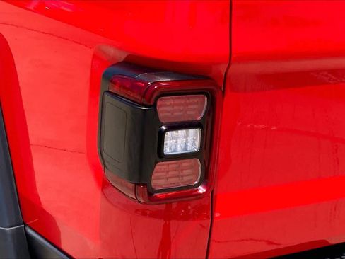 Used 2026 Jeep Gladiator Rubicon AWD/4WD image 27