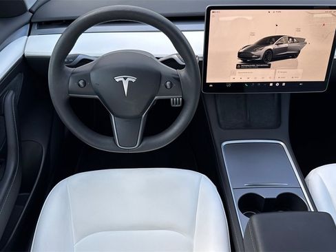 Used 2023 Tesla Model 3 Performance image 14