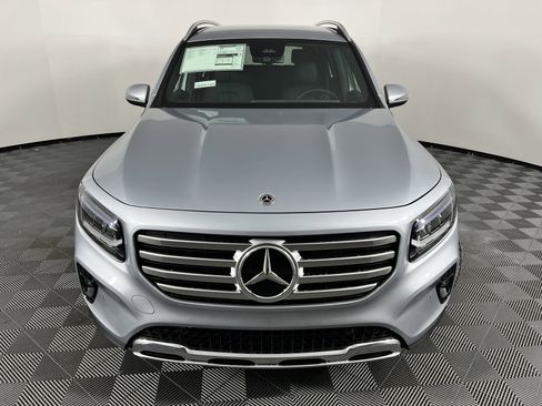 New 2025 Mercedes-Benz GLB 250 image 5