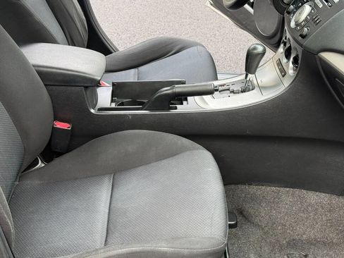 Used 2010 MAZDA MAZDA3 i Touring image 19