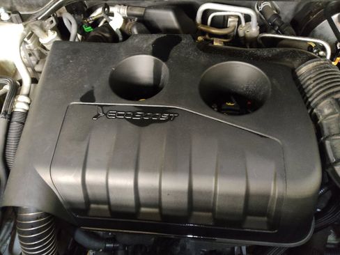 Used 2017 Ford Explorer XLT w/ Equipment Group 202A image 30