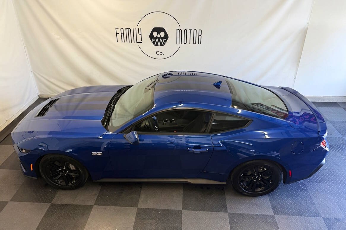 Used 2024 Ford Mustang GT RWD image 7