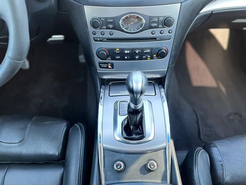 Used 2010 INFINITI G37 Journey w/ Premium Pkg RWD image 15