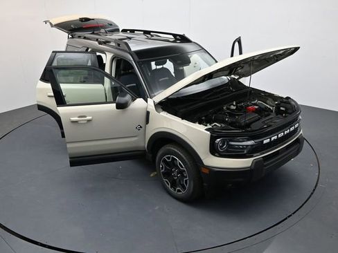 New 2025 Ford Bronco Sport Outer Banks image 37