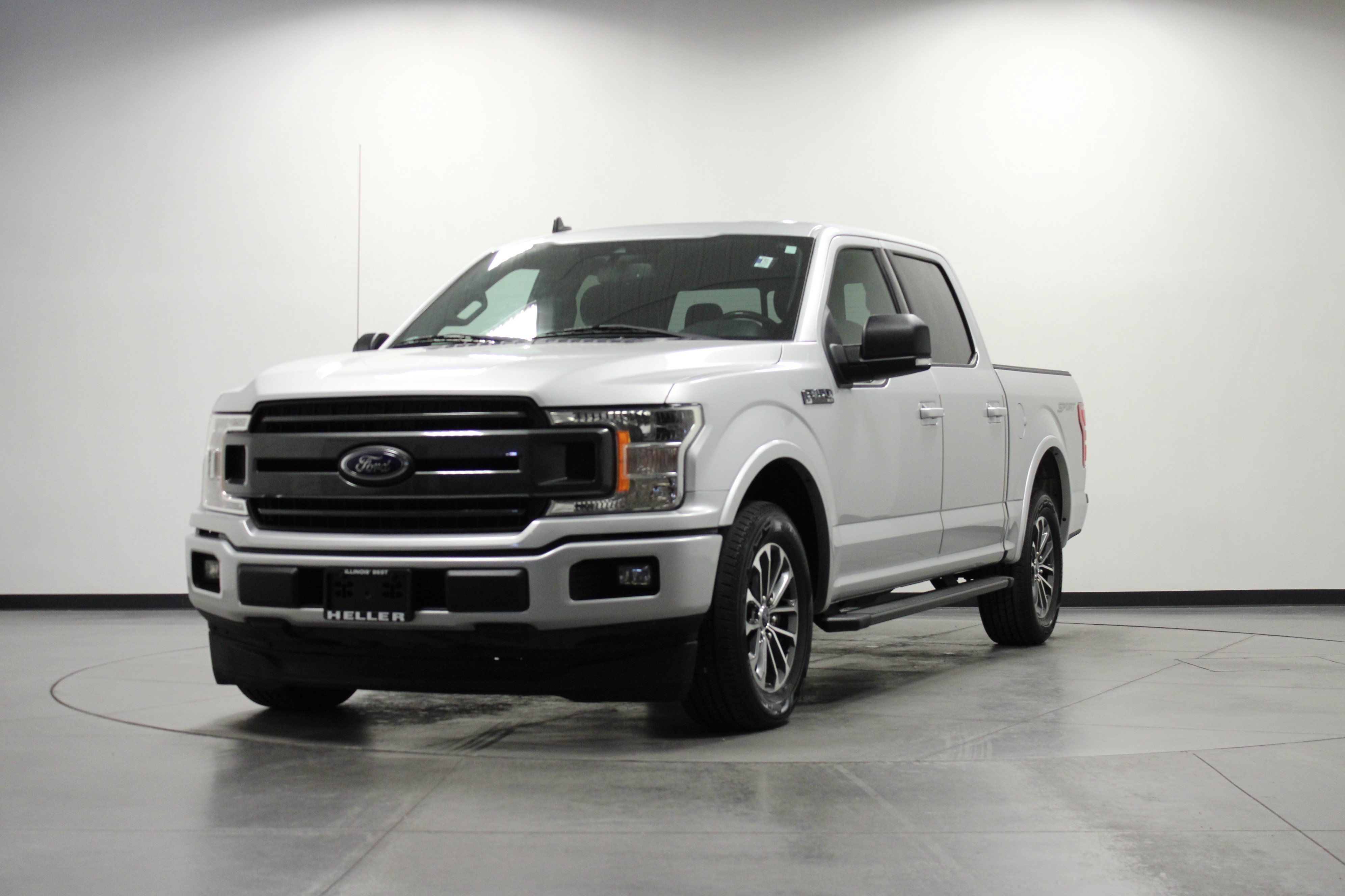 Used 2019 Ford F150 XLT w/ Equipment Group 302A Luxury RWD image 8