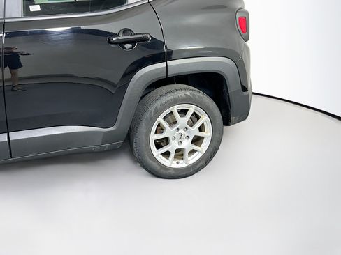 Used 2022 Jeep Renegade Latitude AWD/4WD image 29