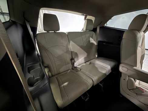 Used 2021 Buick Enclave Essence w/ Sound and Sites Package image 14