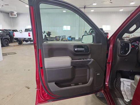 Used 2022 Chevrolet Silverado 1500 LTZ AWD/4WD image 22