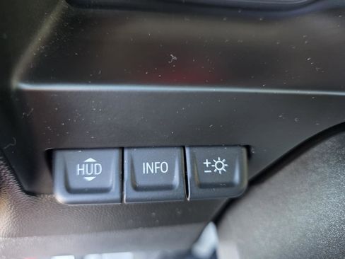 Used 2019 Chevrolet Silverado 1500 High Country w/ Technology Package image 12