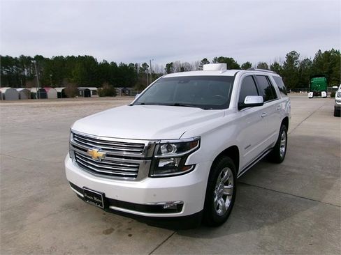 Used 2017 Chevrolet Tahoe Premier image 3
