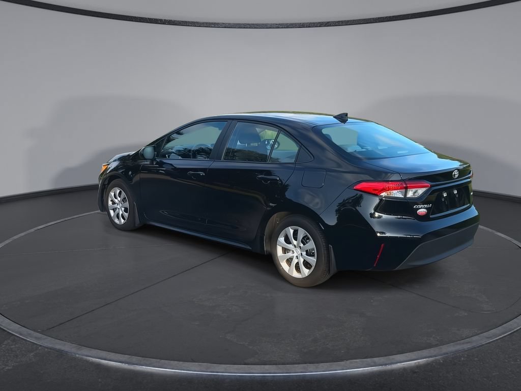 Used 2026 Toyota Corolla LE FWD image 6