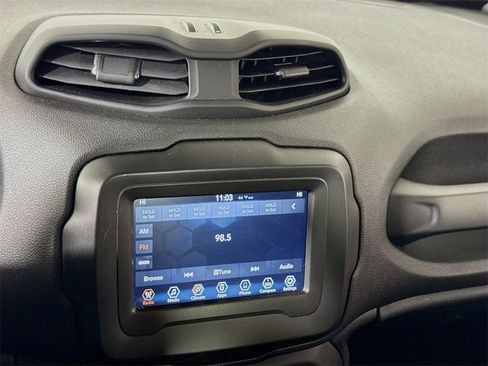 Used 2020 Jeep Renegade Trailhawk image 8