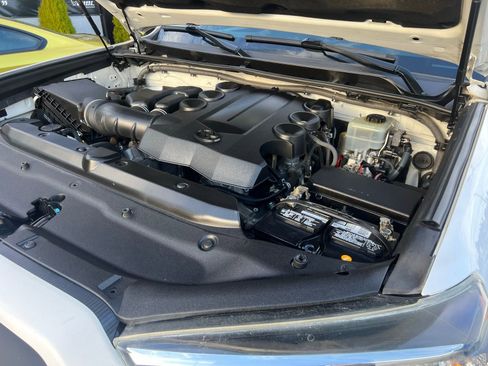 Used 2015 Toyota 4Runner Trail Premium image 25