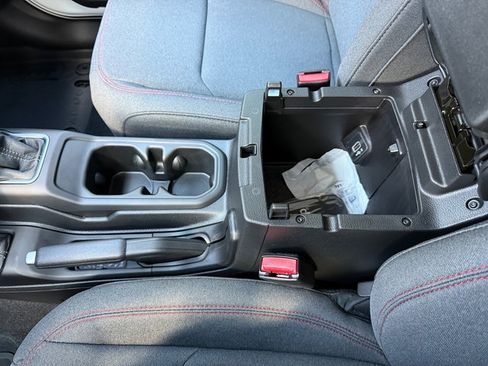 New 2025 Jeep Gladiator Rubicon image 26