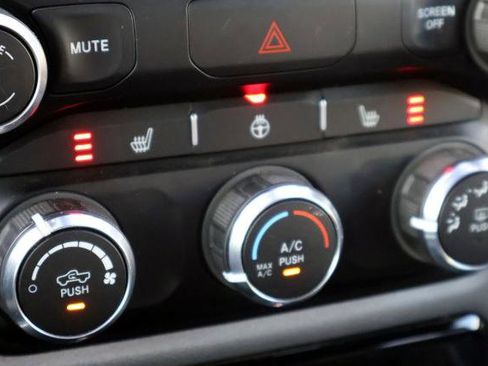 Used 2024 RAM 1500 Big Horn AWD/4WD image 23
