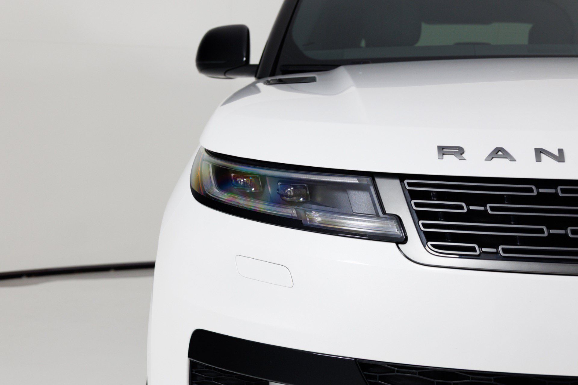 Used 2024 Land Rover Range Rover Sport SE AWD/4WD image 68