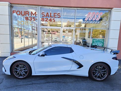 Used 2023 Chevrolet Corvette 2LT w/ Z51 Performance Package image 16