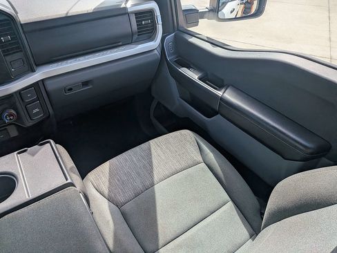 Used 2025 Ford F250 XLT w/ FX4 Off-Road Package AWD/4WD image 17