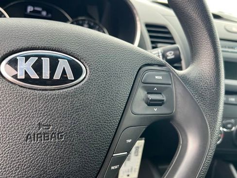 Used 2017 Kia Forte LX FWD image 20