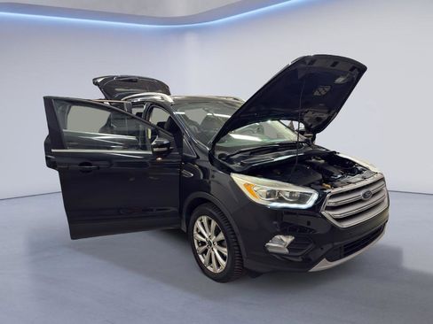 Used 2018 Ford Escape Titanium image 8