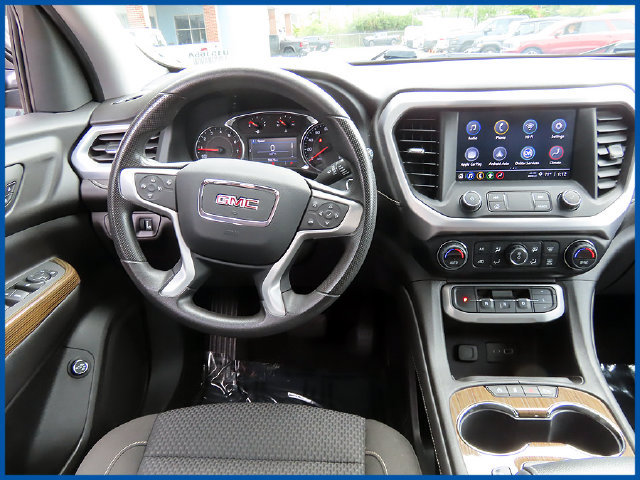 Used 2023 GMC Acadia SLE w/ Driver Convenience Package AWD/4WD image 11