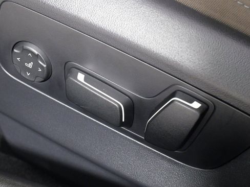 Used 2025 BMW 530i image 48