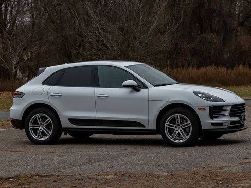 Used 2019 Porsche Macan image 3