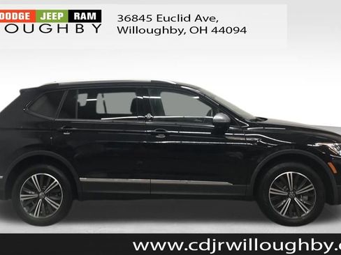 Used 2024 Volkswagen Tiguan SE image 4