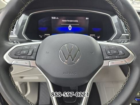 Certified 2022 Volkswagen Tiguan SE AWD/4WD image 26
