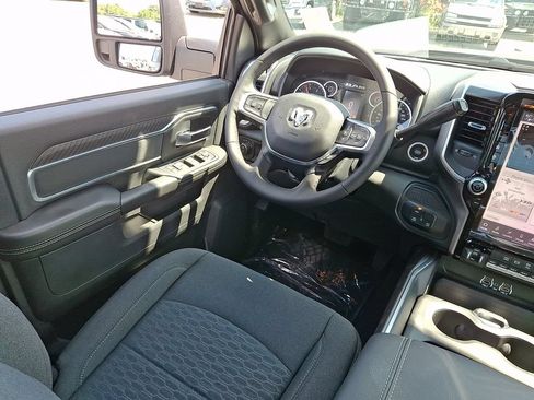 New 2026 RAM 2500 Big Horn AWD/4WD image 10