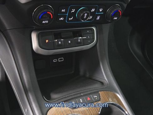 Used 2020 GMC Acadia SLE FWD image 24