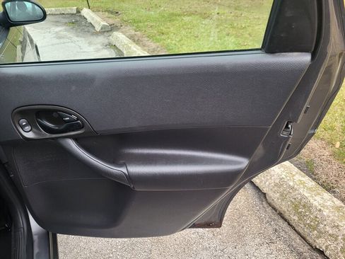 Used 2007 Ford Focus S image 24