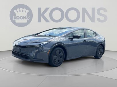 Used 2025 Toyota Prius LE