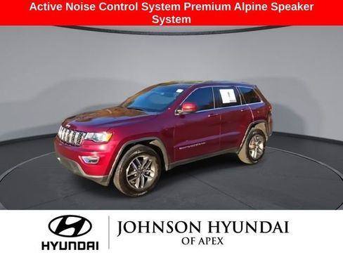 Used 2020 Jeep Grand Cherokee Laredo w/ Laredo X Package image 4