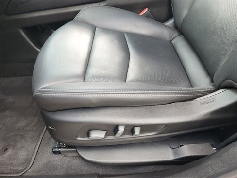 Used 2023 Cadillac XT6 Premium Luxury w/ Technology Package image 25