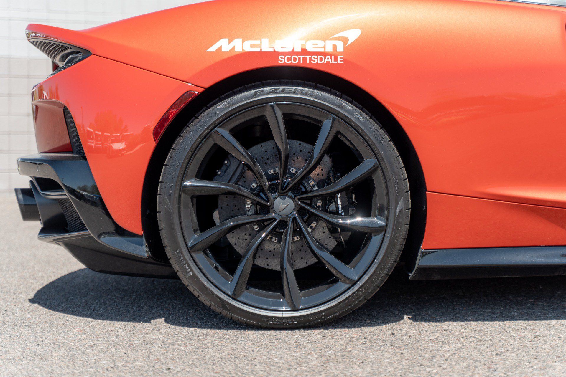 Used 2023 McLaren GT RWD image 29