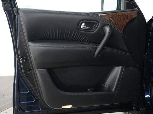 Used 2020 Nissan Armada SL w/ Premium Package AWD/4WD image 23