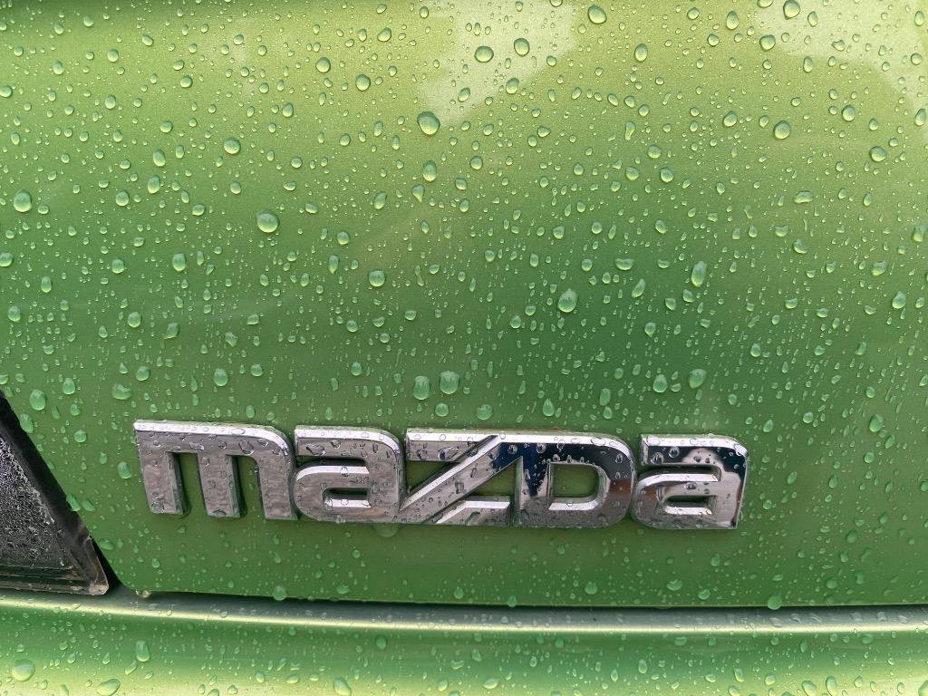 Used 2004 MAZDA RX-8 w/ AT Touring Pkg RWD image 39