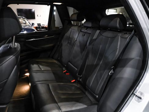 Used 2018 BMW X5 xDrive50i AWD/4WD image 39