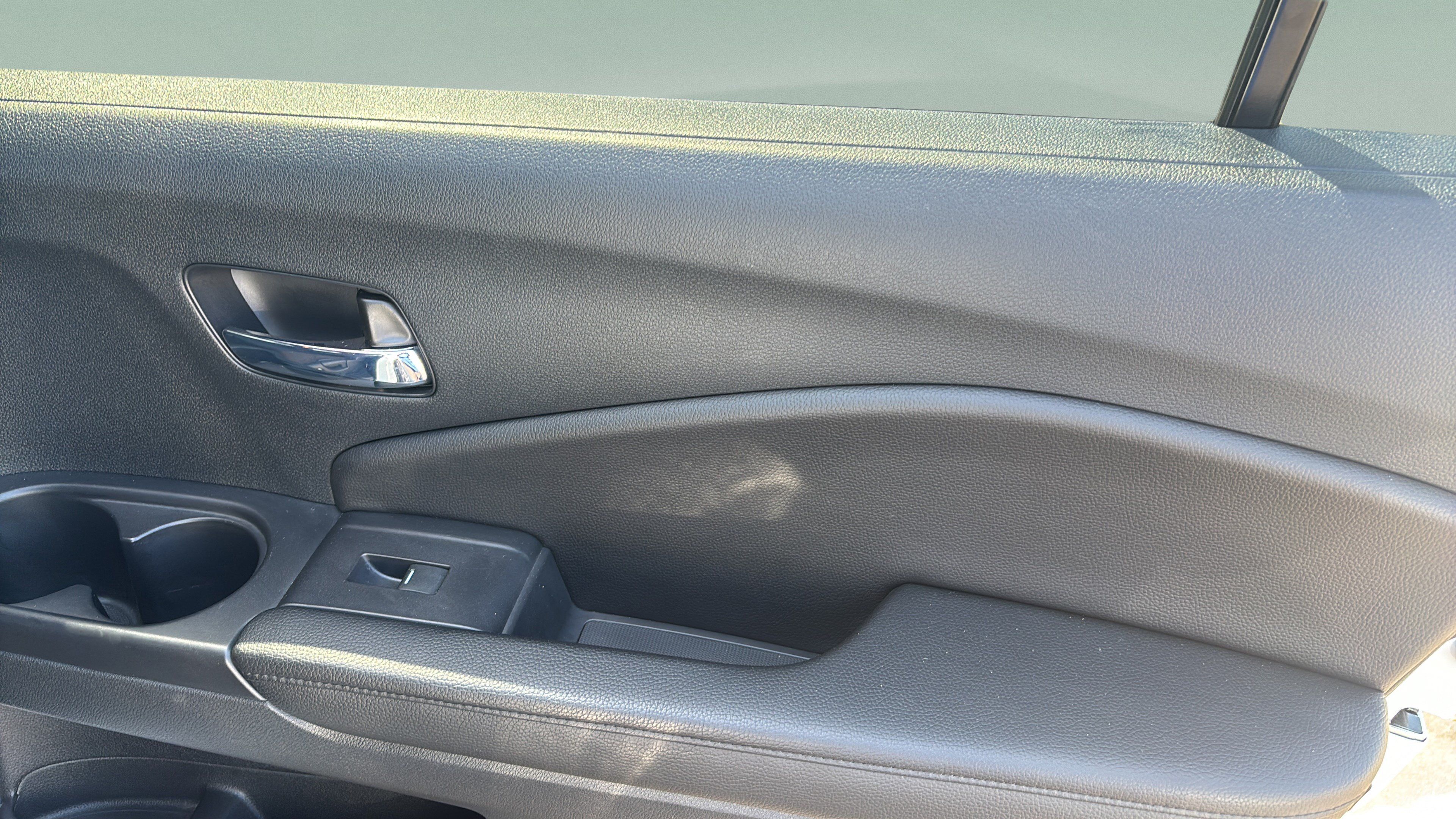 Used 2022 Honda Pilot Sport image 24