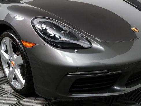 Certified 2022 Porsche 718 Cayman image 31