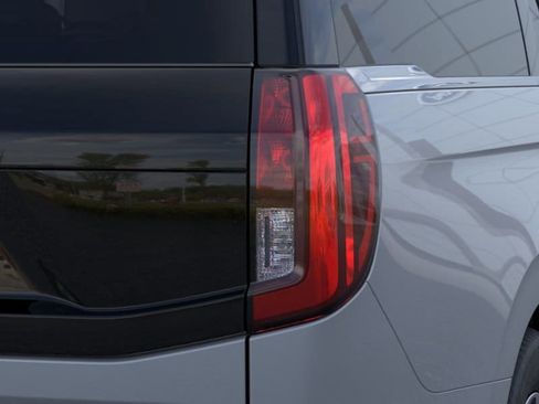 New 2025 Ford Expedition Max Active image 21