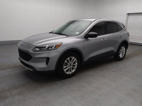 Used 2021 Ford Escape SE FWD image 2